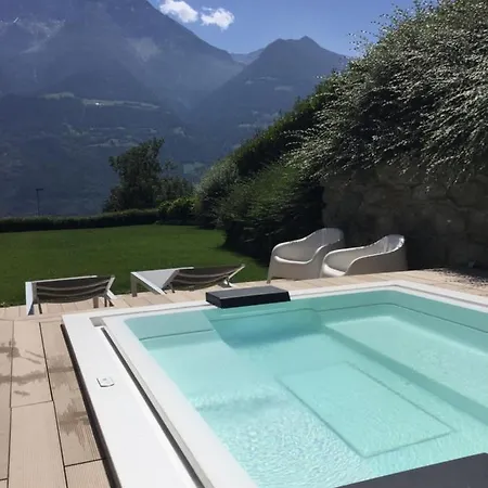 Homestay Design & Mountain View Bedroom